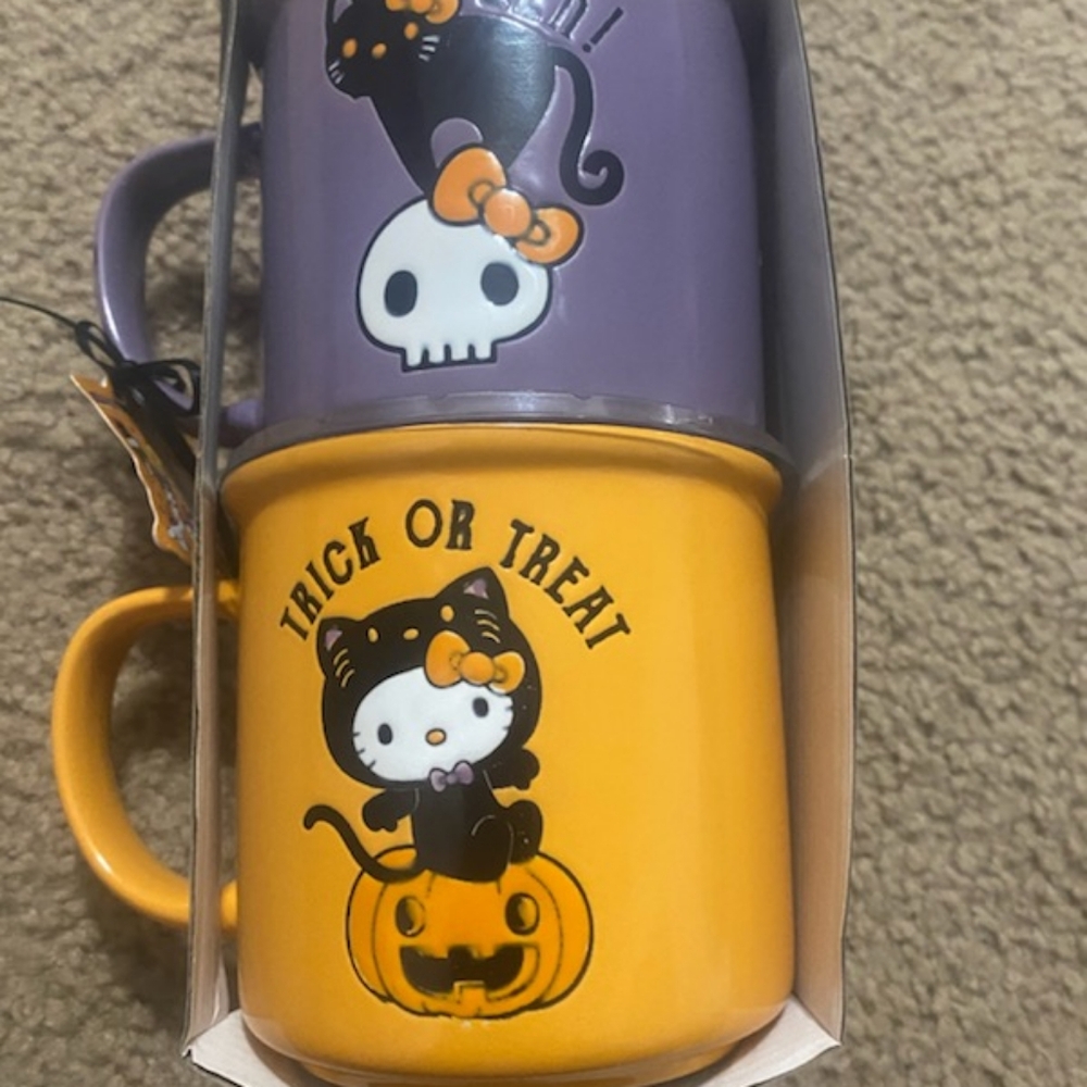 Hello Kitty Halloween mug set - Picture 3 of 6